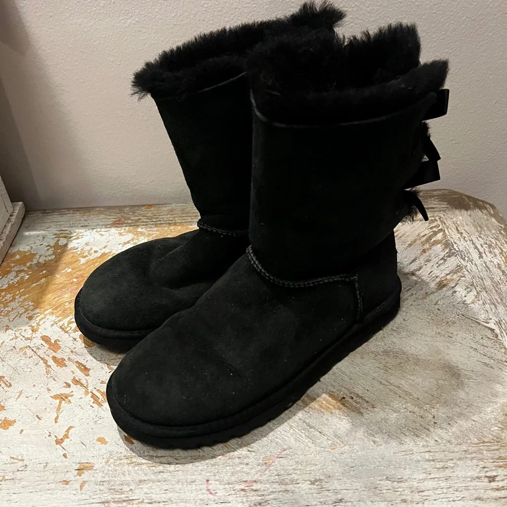 UGG Australia Bailey Bow II Black Suede Shearling Boots 1002954 Womens 6